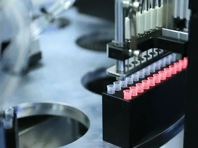 使用吸头自动装盒机有把稳哪几点?